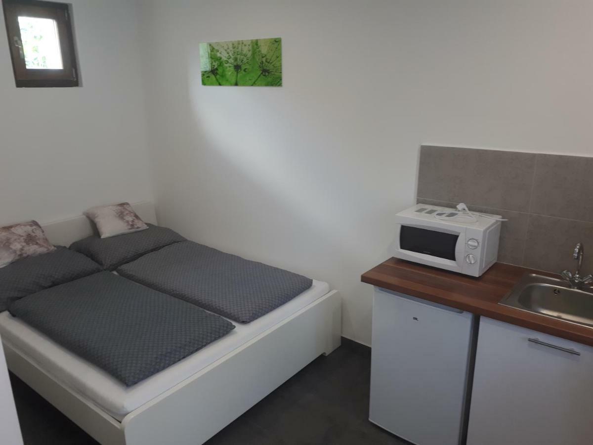 Eden Apartman ハイデゥソボスロー エクステリア 写真